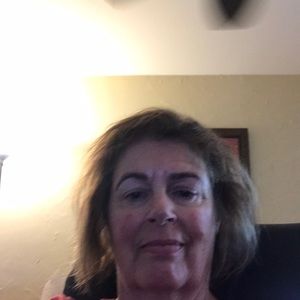 Meet your Posher, Edith
